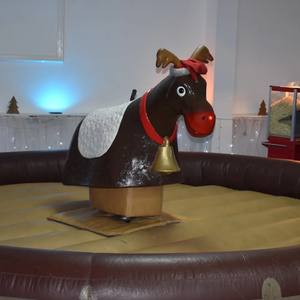 Commercial noël mécanique rodéo renne sport <span class=keywords><strong>jeu</strong></span> défi mécanique taureau équitation machine gonflable fou cowboy - Product Image 1
