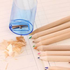 Crayons <span class=keywords><strong>de</strong></span> couleur emballés dans un seau <span class=keywords><strong>en</strong></span> papier brun aux couleurs du bois naturel pour le <span class=keywords><strong>dessin</strong></span> et l'esquisse des enfants Cadeau d'école <span class=keywords><strong>de</strong></span> nouveauté - Product Image 3