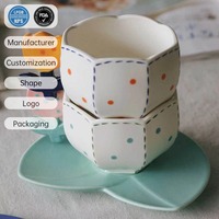 Set Cangkir Kopi dan Nampan Porselen Berbentuk Bunga Kreatif dengan Kapasitas 230ml, Aman untuk Mesin Cuci Piring & Makanan, Dilengkapi Kotak Hadiah