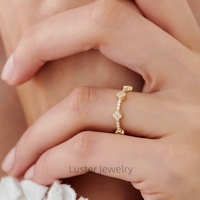 Brillant personnalisé pleine Moissanite bande laboratoire émeraude saphir rubis pierre précieuse or trèfle à quatre feuilles coupe ronde Moissanite bague de fiançailles