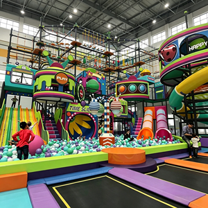 Solution tout-en-un : équipement de terrain de jeu intérieur coloré sur <span class=keywords><strong>le</strong></span> thème de la science-fiction pour enfants, grand centre de jeux souple avec toboggans, zones d'escalade et piscine à balles - Product Image 2