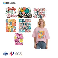 Stiker Transfer panas DTF desain senyum vinil cetak layar kualitas tinggi kustom Hongcai untuk T-shirt wanita grosir
