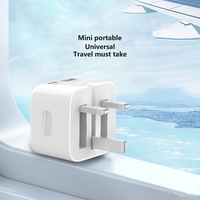 Precio de fábrica UK Plug 20W Carga rápida USB A + C Adaptador de corriente Cargador PD Función Cargador de pared para teléfono móvil