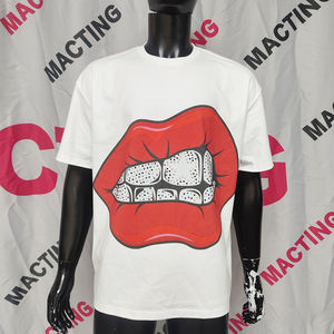 เสื้อยืดลายกราฟิกประดับพลอยเทียมสำหรับผู้ชายเสื้อยืดโอเวอร์ไซส์ผ้าคอตตอนพิมพ์ลายแบบกำหนดเอง - Product Image 1