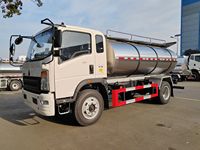 Camion-citerne HOWO neuf 4x2 4000L en acier inoxydable 304 pour le lait et l'eau potable