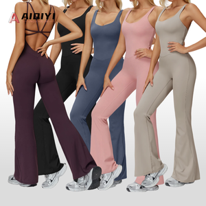 9506 Combinaison de yoga et de sport pour femme, grande taille, effet émerveillé, dos croisé, coupe micro-évasée, longueur intégrale, col en V - Product Image 1
