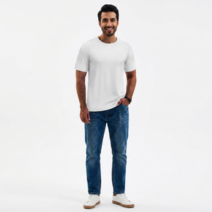 Camiseta de Alta Calidad con Cuello Redondo, Estilo Urbano, Corte Regular para Hombre, Sólida, Transpirable, de Manga Corta, 100% Algodón Tejido - Product Image 1