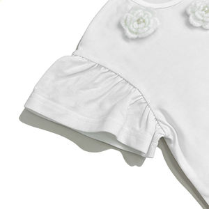 T-shirt da ragazza a maniche corte <span class=keywords><strong>con</strong></span> <span class=keywords><strong>volant</strong></span> sul collo, decorazione floreale 3D <span class=keywords><strong>bianca</strong></span> pura, morbida, delicata sulla pelle e traspirante, direttamente dalla fabbrica. - Product Image 3