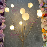 Lampe sur pied en métal doré de luxe à 9 têtes pour allée, idéale pour la location et la décoration d'événements tels que mariages, hôtels et banquets