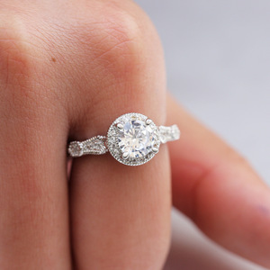 Anillo de circonita con ocho corazones y flechas para mujer, joyería de moda minimalista y brillante - Product Image 6