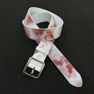 Ceinture en cuir effet sang éclaboussant pixelisé, en cuir de vachette pleine fleur, avec boucle à ardillon fixée par vis, style gothique Y2K streetwear pour jeans - Product Image 6