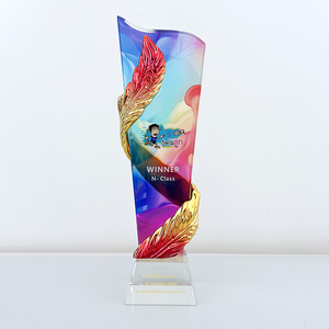 Trofeo <span class=keywords><strong>de</strong></span> cristal óptico con impresión a todo color <span class=keywords><strong>de</strong></span> plumas <span class=keywords><strong>de</strong></span> resina <span class=keywords><strong>rosa</strong></span> dorada, 2017 - Product Image 3