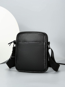 Sac à bandoulière personnalisé de luxe en cuir PU imperméable et léger, motif filigrané, couleur et logo personnalisés, design unisexe - Product Image 5