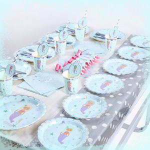 Articles de fête sur le thème de la princesse sirène pour enfants, assiettes en papier, vaisselle, centres de table, décorations de fête personnalisables - Product Image 3