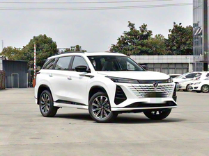 China Exporta el SUV Mediano Changan CS75PULS 2024 como un Auto Usado de Gasolina Económico - Product Image 3
