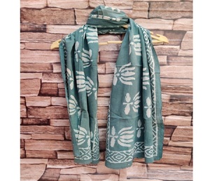 Pañuelo de Algodón Puro Mul Mul con Estampado Dabu Hecho a Mano, Suave y Ligero, para Mujer, Estilo Étnico Tradicional y Diseño de Moda - Product Image 3