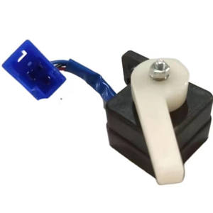 Conjunto de Interruptor de Dirección y Elevación para Cosechadora Kubota DC70, Piezas 488/588, Nuevas y Usadas, para Granjas - Product Image 1