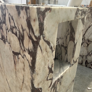 Lavabo a colonna in marmo naturale Calacatta Viola, monoblocco freestanding con foro per rubinetto, ideale per bagni di hotel - Product Image 4