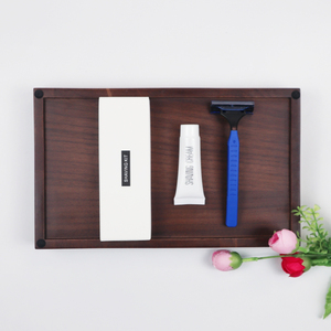 Set de Artículos de Aseo de Lujo para Hotel de 5 Estrellas con Fragancia Ecológica Personalizada: Cepillo de Dientes, Champú y Pantuflas - Product Image 4