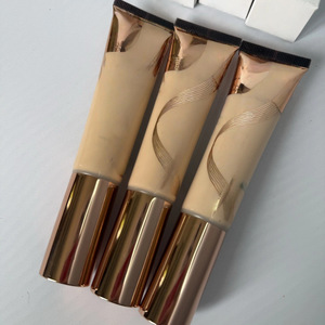 Corrector en Barra Marca C para Comercio Exterior Transfronterizo, 2g <span class=keywords><strong>con</strong></span> Ácido Hialurónico para Todo Tipo de Piel - Product Image 4