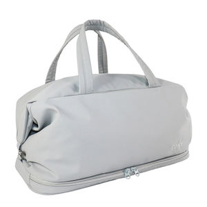 กระเป๋าโท้ทเดินทางอเนกประสงค์น้ำหนักเบาแบบลำลองสำหรับทุกเพศ ทำจากไนลอน 210 กรัม ดีไซน์แผงแยกที่ถอดออกได้ สายสะพายปรับได้ ไม่มี - Product Image 2