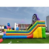 Grand parc gonflable de grande capacité pour les aires de jeux d'aventure et les lieux de divertissement familial à fort trafic