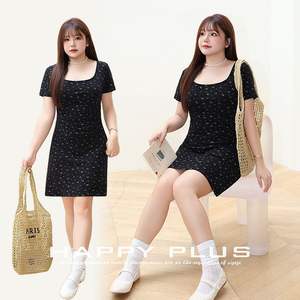 Robe en tricot fleuri Runqi, col rond, manches courtes, taille naturelle, robe décontractée pour femmes, taille plus, motif noir - Product Image 4