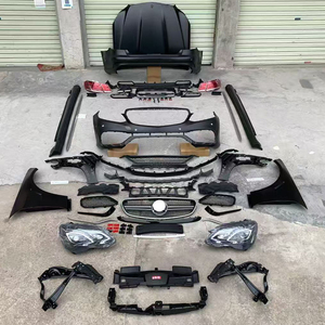 Nuovo Kit di Aggiornamento Carrozzeria Completo W212 (<span class=keywords><strong>Classe</strong></span> <span class=keywords><strong>E</strong></span>) per <span class=keywords><strong>Mercedes</strong></span> Pre-LCI AMG 2014-2015, Nero Lucido/Look Carbonio - Product Image 1