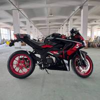 DK 8000W Elektrikli Scooter 180km/s Sokak Yarışı Orta Tahrik Motorlu Yetişkin E-Scooter Fabrika İhracatı Uzun Menzilli 48V 270KG Taşıma Kapasitesi