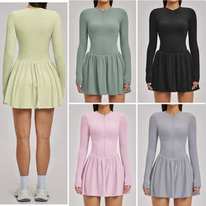 Vestido Esportivo Feminino Personalizado de Manga Longa para Exercícios e Tênis com Sutiã Embutido e Shorts, Vestido Atlético para Golfe e Treino com Bolsos - Product Image 3