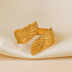 Anillo ajustable abierto de ala de pluma de acero inoxidable para mujer-Hipster gótico 18K chapado en oro regalo de joyería de moda - Product Image 3