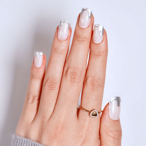 Uñas postizas de metal líquido ABS con estampado dorado, forma cuadrada, personalizadas OEM ODM, venta al por mayor de fábrica, efecto goteo plateado cromado. - Product Image 1