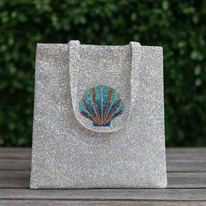 Bolso de mano con parche de concha de almeja - Product Image 6