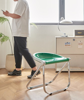 Chaise pliante décontractée pour personnes d'âge moyen, tabouret transparent populaire, chaise de loisirs pour photographie, mobilier de restaurant moderne en PE + métal