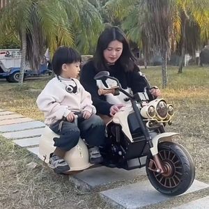 Schlussverkauf <span class=keywords><strong>3</strong></span>-Rad-Kind-Elektro-Motorrad doppelantrieb Musiklicht für Kinder Elektro-Spielzeug Autofahrt - Product Image 6