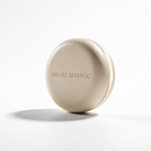 Fond de teint minéral mat Nature Republic Provence No Sebum Cushion SPF50 PA+++ pour tous types de peaux - Product Image 1