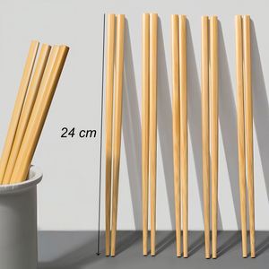 Palillos de Madera Personalizados con Nombres y Fechas Grabados, Monogramas en Madera para Recuerdos de Aniversario o Boda - Product Image 5