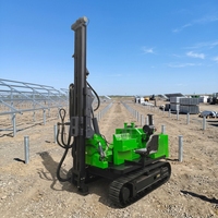 Pilote de pile solaire hydraulique pour utilisation dans le désert avec corps rotatif à 360 degrés et mât unique pour une stabilité opérationnelle améliorée
