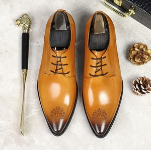 รองเท้าผู้ชายสไตล์อิตาลีแบบ Brogues Oxford Derby  หนังแท้ ระบายอากาศได้ดี กันน้ำ เหมาะสำหรับฤดูใบไม้ร่วง/ฤดูหนาว สไตล์ทางการสำหรับธุรกิจ สีพื้น - Product Image 3