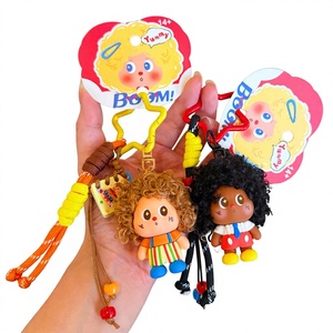 Breloque de sac Poupée Star à cheveux afro authentique et originale, porte-clés créatif et mignon, pendentif de sac à dos, jouet tendance, vendu à l'unité - Product Image 1