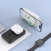 Batterie externe OEM 3-en-1 10000 mAh avec chargeur sans fil rapide 15W et chargeur de montre, support métallique et câble Type-C intégré pour téléphone