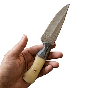 Couteau à lame fixe Drop Point en acier Damas avec manche en bois Pakka bleu, facile à transporter, personnalisable pour la chasse, le camping et la survie - Product Image 1