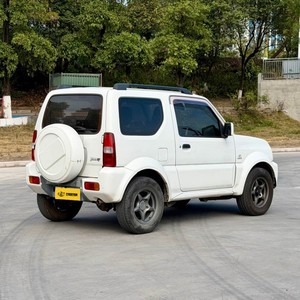 Suzuki <span class=keywords><strong>Jimny</strong></span> automatique d'<span class=keywords><strong>occasion</strong></span> à vendre, modèle 2012 1.3L JLX avec navigation, SUV d'<span class=keywords><strong>occasion</strong></span> pas cher, 4 places, bon état, petites voitures pour adultes - Product Image 3