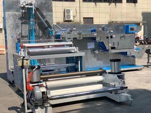 Sábana de cama no tejida desechable automática de DH-<span class=keywords><strong>G</strong></span>, abrigo de operaciones plegable, máquina de fabricación de monos de tela antipolvo para Hospital - Product Image 6