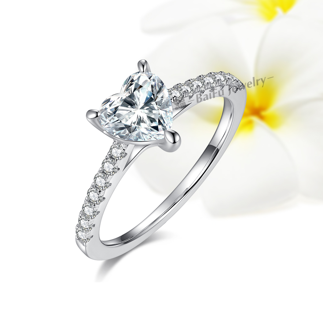 Heart6.5*6.5 1CT White gold