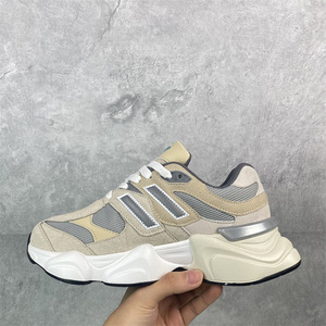 รองเท้าผ้าใบกีฬาแบบผูกเชือกคุณภาพสูง รุ่น 6090S สำหรับผู้ชายและผู้หญิง ระบายอากาศได้ดี สวมใส่สบาย เหมาะสำหรับฤดูใบไม้ผลิ/ฤดูหนาว รองเท้าวิ่งและเทนนิส - Product Image 4