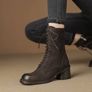Meilleures ventes : Bottes mi-mollet décontractées en cuir de vachette pleine fleur, couleur unie, style rétro, avec ceinture décorative, imperméables, antidérapantes, à talon épais et confortable - Product Image 5