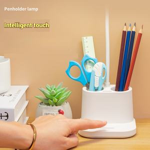 Lámpara de Escritorio LED Flexible con Soporte para Bolígrafos de Doble Orificio, Base Multifuncional, Conexión USB, Lámpara de Mesa para Estudio - Product Image 5