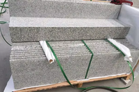 Escaliers en granit gris clair G602 de Padang, pierre naturelle économique de Xiamen Hangmao, à vendre pour les projets