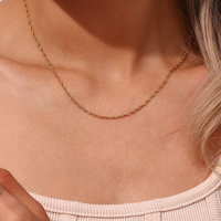 Nouvelle collection : Ensemble collier ras-du-cou et bracelet en acier inoxydable plaqué or, motif vague d'eau